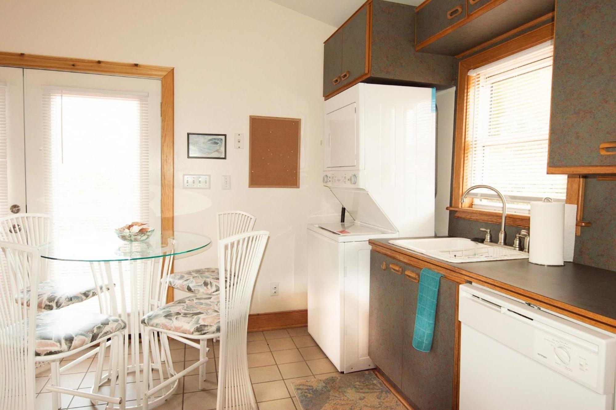 Upstairs 1Br Beach Apartment In The Heart Of The Vibe District 5 Minute Stroll To Beach 1480 Virginia Beach Exteriér fotografie